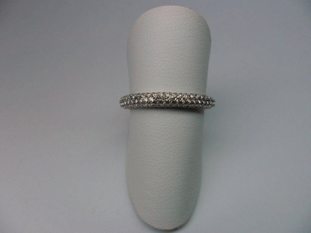 Sphere pavé ring